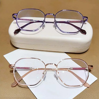 Lunettes de lecture anti-lumière bleue élégantes violettes/or rose pour personnes âgées avec verres transparents (visage large)