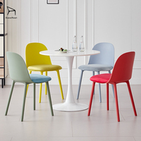 Chaise de salle à manger en plastique EaseNeat pour salon, design simple, coussin moelleux, style coloré et portable