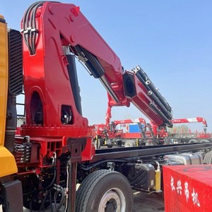 Grue à flèche articulée hydraulique de 8 tonnes montée sur camion, prix d'usine, à vendre - Product Image 4
