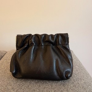 <span class=keywords><strong>Porte</strong></span>-<span class=keywords><strong>monnaie</strong></span> personnalisé noir en cuir souple, mini pochette bouffante à fermeture pression, portefeuille à volants avec fermeture à bouton-pression, <span class=keywords><strong>porte</strong></span>-<span class=keywords><strong>monnaie</strong></span> magique à fermeture rapide - Product Image 2