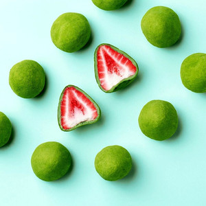 Fresas Enteras Congeladas y Recubiertas de Chocolate, Dulces de Chocolate con Leche, Matcha y <span class=keywords><strong>Cacao</strong></span> para Refrigerios Diarios - Product Image 1