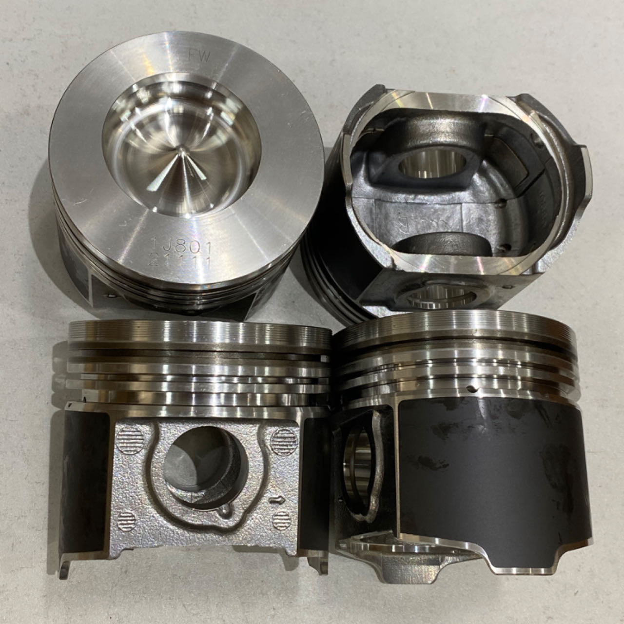 V2403-CR Piston 1J801-21110 Piston Ring 1G790-21050 for