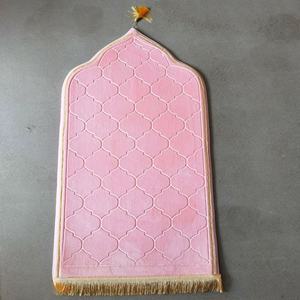 <span class=keywords><strong>Tapis</strong></span> de prière musulman de haute qualité personnalisé en relief <span class=keywords><strong>Tapis</strong></span> de culte mosquée religieuse Teppich <span class=keywords><strong>tapis</strong></span> de prière Portable 3D Tapete - Product Image 3