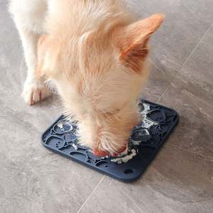 Manufacturer Custom BPA Free Anxiety Relief Portable <b>Slow</b> <b>Feeder</b> Silicone <b>Dog</b> Pet Lick Mats - Product Image 3