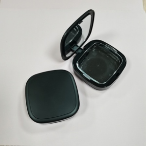 Estuche compacto cuadrado negro mate vacío para polvos prensados con espejo e inserto de borla, contenedor de plástico para base de maquillaje y colorete. - Product Image 1