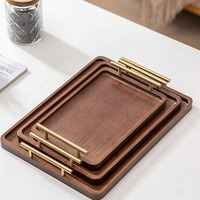 Grand Plateau de Service en Bambou pour Petit-Déjeuner avec Poignée Dorée – Plateau Portable Moderne pour Fêtes, Maison, Cuisine, Chambre, Bar à Café et Salle à Manger