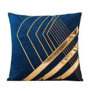 Amity 럭셔리 스퀘어 100% 네덜란드 벨벳 자수 북유럽 기하학 소파 장식 던지기 쿠션 커버 - Product Image 4