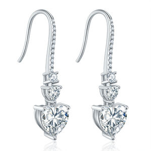 Boucles d'oreilles pour femmes en forme de cœur en argent VVS1 avec pierre de silicium Rui Zun, bijoux de mode 2ct - Product Image 1