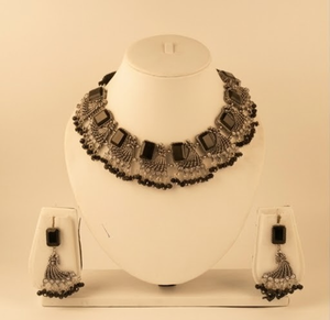 Parure Collier et Boucles d'Oreilles Artisanales en Cuivre Oxydé et Laiton pour Femme – Bijoux Ethniques Traditionnels Classiques pour Mariage, Tendance et Élégante - Product Image 3