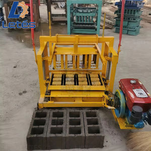 Macchina per la Produzione di Blocchi Interbloccanti con Motore Diesel, Macchinario per Mattoni Forati in Cemento in Vendita - Product Image 2