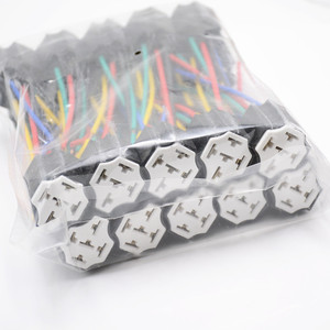 Base de Cerámica para Relés Automotrices, Base de Relé de Cerámica para Alta Resistencia a la Temperatura, Base de Relé de Cerámica para Automóviles - Product Image 1