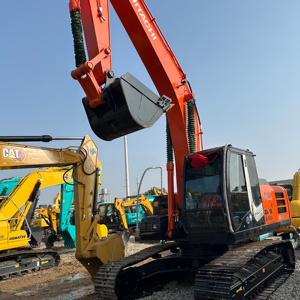 Prix d'usine Excavatrices de taille moyenne Hitachi ZX240H 24 tonnes Excavatrices d'occasion Excavatrices hydrauliques sur chenilles à vendre - Product Image 1