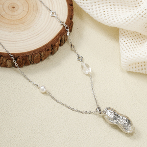 <span class=keywords><strong>Collana</strong></span> <span class=keywords><strong>con</strong></span> Ciondolo a Catena Naturale in Stile Fairycore, Ispirata alla Natura Botanica, Placcata in Oro 18K, Raffinata <span class=keywords><strong>con</strong></span> Perle - Product Image 1