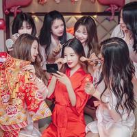 Nouveau design personnalisé robes de mariée à fleurs cadeaux pour femmes robes de mariée en satin de mariée robes de soirée de mariée vente en gros
