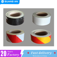 Guangan 10CM Selbstklebende LKW- und Auto-Reflektorstreifen, Verschleißfeste Aufkleber für Garage, Leitplanken, Autobahn, Bodenbeleuchtung und Dekoration