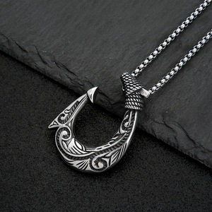 Yunnique – collier avec pendentif en acier inoxydable pour hommes, style viking, design géométrique, bijoux cadeau - Product Image 2
