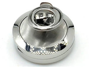 カスタムステンレス鋼316Lジュエリーオイルディフューザーロケットペンダントカスタムバタフライブローチ - Product Image 2