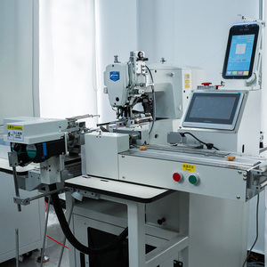 <span class=keywords><strong>Macchina</strong></span> <span class=keywords><strong>da</strong></span> <span class=keywords><strong>cucire</strong></span> industriale a ultrasuoni B-1900 con sistema di giunzione automatico programmabile ad alta velocità per abbigliamento sportivo - Product Image 2