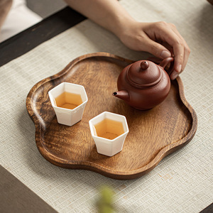 Plateau irrégulier en bois de noyer, plateau à thé et à collations en bois massif, plateau de service pour le thé de l'après-midi et le café - Product Image 4
