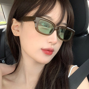 Vente en gros de lunettes de soleil d'automne <span class=keywords><strong>2022</strong></span> pour femmes, monture de couleur verte de haute qualité à bas <span class=keywords><strong>prix</strong></span>, livraison gratuite - Product Image 2
