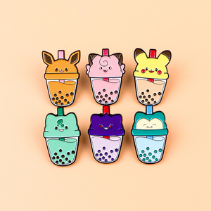 Set di 9 Spille in Metallo della Famiglia Eevee, Spille Smaltate Morbide con Personaggi Cartoon di Animali Domestici - Product Image 3