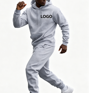 Set da Uomo con Logo Personalizzato: Felpa con Cappuccio e Pantaloni Jogger Grigio Chiaro, <span class=keywords><strong>Tuta</strong></span> Casual in Pile a Due Pezzi per Streetwear e Sport - Product Image 4