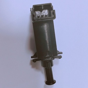 สวิตช์ไฟเบรกแลนด์โรเวอร์ XKB000010 12V อะไหล่ทดแทนสำหรับการซ่อมแซม - Product Image 1