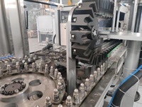 Machine de soufflage, remplissage, étiquetage et emballage pour projets clés en main de flacons PP pour solutions intraveineuses