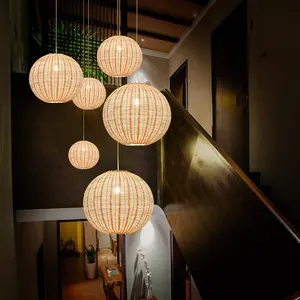 Luminária pendente de bambu com luzes de suspensão LED para iluminação natural, rattan, artigos de tricô à mão, bola redonda decorada