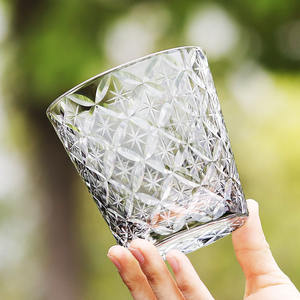 Vaso de cristal antiguo transparente cortado a mano estilo japonés Edo Kiriko con carcasa gris whisky Brandy Rocks vaso de chupito - Product Image 4