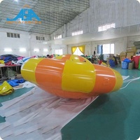 Bateau gonflable personnalisé pour sports nautiques, idéal pour des sports aquatiques excitants