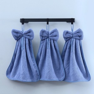 Serviette de toilette suspendue en polaire corail 35x35cm, séchage rapide, couleur unie, pour cuisine et salle de bain - Product Image 1