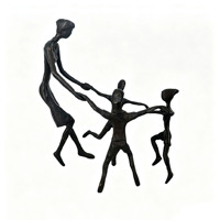 Statuette Moderne en Fer de Mère et Enfant Jouant, Sculpture Parent-Enfant, Statue de Personnage Familial Faite à la Main pour Table de Salon