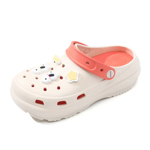White Women's <b>Clogs</b> With Cartoon Bear Design Thick EVA Sole Summer Beach Shoes - Product Image 5