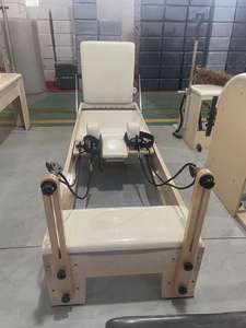 Máquina de <span class=keywords><strong>Pilates</strong></span> duradera con resortes ajustables Acolchado cómodo para <span class=keywords><strong>clases</strong></span> de <span class=keywords><strong>Pilates</strong></span> de estudio y fitness en casa - Product Image 4