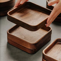 Uitstekend ontworpen houten dienbladset in verschillende formaten en vormen, dessert- en chocoladeplateau's in bulk