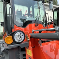 3-Tonnen-4WD-Offroad-Dieselstapler mit hoher Effizienz, max. Fahrgeschwindigkeit 32 km/h, 4550 mm minimaler Wendekreis, Lagermaschine