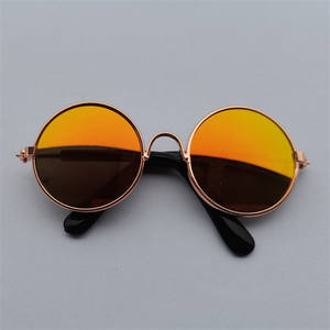 Venta al por mayor de moda multicolor Mini gafas de protección para mascotas gafas de sol redondas de <span class=keywords><strong>metal</strong></span> gato gafas de sol - Product Image 4