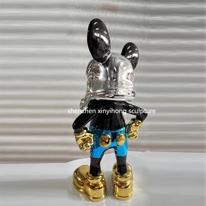 Customs Gold Chrome <span class=keywords><strong>Mickey</strong></span> Décoration Célèbre Dessin Animé Galvanisé Fibre De Verre Souris Sculpture Résine <span class=keywords><strong>Pop</strong></span> Statue Maison Artisanat - Product Image 2