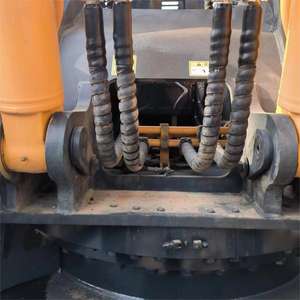 Hyundai 305LC-9T 30ton Excavadora sobre orugas de segunda mano Motor de núcleo de alto rendimiento de bajas horas para proyectos de minería de construcción - Product Image 3