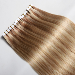 Extensions a Nastro di <span class=keywords><strong>Capelli</strong></span> Umani Europei 100% <span class=keywords><strong>Veri</strong></span> Remy, Doppia Trama, Lisci, con Cuticole Completamente Allineate, Colore Balayage, per Vendita all'Ingrosso - Product Image 2