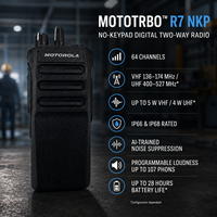 Radio portable numérique Motorola R7 NKP MOTOTRBO VHF UHF 403 527 MHz sans clavier, écran QVGA, étanche IP68 pour les équipes de sauvetage incendie