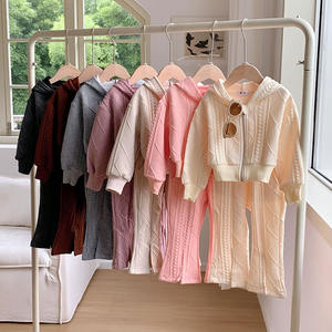 Nueva llegada 2 uds. Ropa de moda para niños, trajes de otoño, chaqueta con capucha de manga larga, conjunto de pantalones acampanados para niñas - Product Image 1