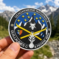 Écusson tactique personnalisé en caoutchouc PVC souple, résistant aux intempéries, emblème 3D en relief, badges pour vêtements d'extérieur