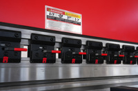 Presse plieuse hydraulique CNC MYT 250T3200 en promotion pour tôles, fer et acier inoxydable