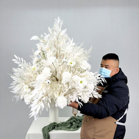 Boules de fleurs artificielles en soie de haute qualité personnalisées en gros pour la décoration de centre de table de mariage, de la Saint-Valentin et de Thanksgiving