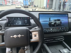 BYD Leopard Titanium 3, SUV Eléctrico de 5 Plazas, Carga Rápida, 501 km de Autonomía, Auto de Lujo Usado - Product Image 3