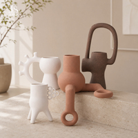 Vase à fleurs en céramique abstrait nordique Jossin avec une forme sculpturale artistique unique pour la décoration de la maison, centre de table