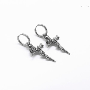 Yunnique – boucles d'oreilles croisées en acier titane pour hommes et femmes, bijoux unisexes à la mode Hip Hop, Design tendance 2024 - Product Image 4