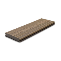 Plancher de terrasse extérieur en WPC co-extrudé produit en usine, composite bois-plastique, pour terrasses et sols de piscines extérieures